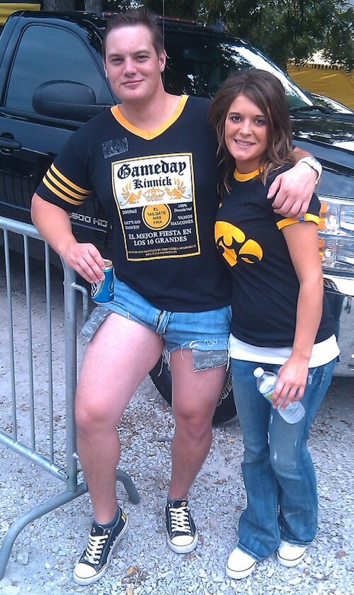 kinnick-tailgating